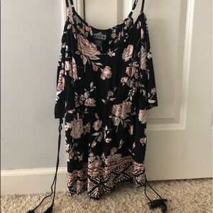 Adorable Romper with adjustable sleeves